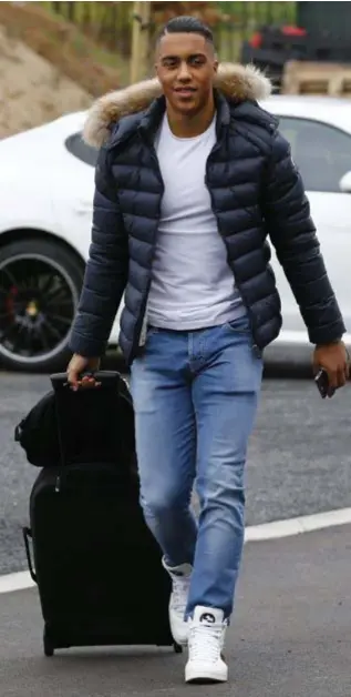  ??  ?? Youri Tielemans arriveerde gisteren al in Monaco.
FOTO PHOTO NEWS