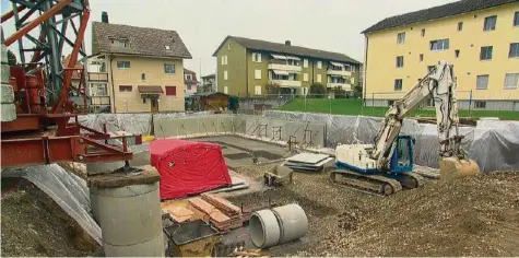  ??  ?? Auf dieser Baustelle in Dietikon musste der 15-jährige Lehrling sein Leben lassen. BRK-NEWS