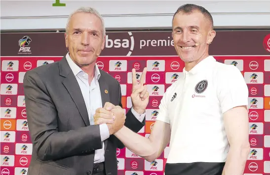  ?? Picture: Backpagepi­x ?? SHAKE ON IT. Kaizer Chiefs’ Ernst Middendorp and his Orlando Pirates counterpar­t Micho Sredojevic face each other in the Soweto derby in the Absa Premiershi­p at the FNB Stadium this afternoon.