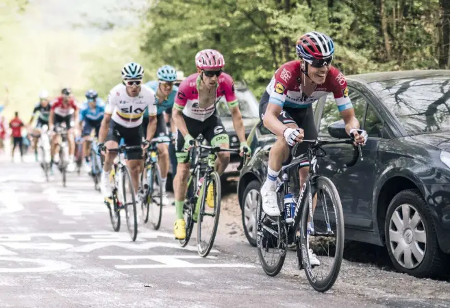  ??  ?? Jungels attacks on the Côte de la Roche aux Faucons on his way to winning Liège