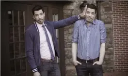  ?? SB PUBLICATIO­NS ?? The twin renovators from Vancouver, B.C., known for their popular home reality show “Property Brothers” on HGTV, share their goofier, more candid side on the Snapchat app. MEGAN MCDONOUGH