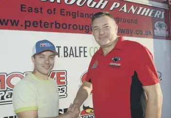  ??  ?? Welcome back! Promoter Ged Rathbone (right) with returning Panther Kenneth Bjerre.