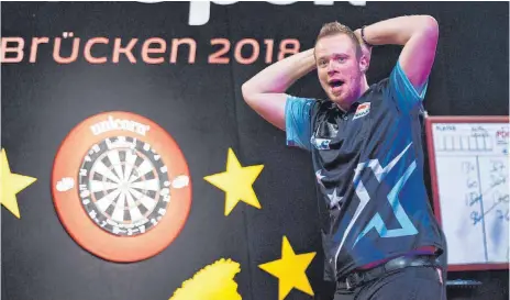  ?? FOTO: KELLY DECKERS / PDC EUROPE ?? Konnte sein Glück kaum fassen: German-Open-Sieger Max Hopp.