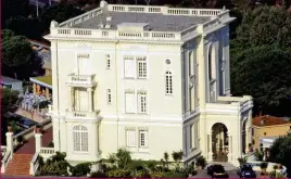  ??  ?? Monaco mansion: Villa La Vigie, Lagerfeld’s hillside home