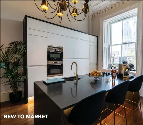  ?? ?? Set within an A-listed townhouse, right, in Glasgow’s Park district area you will find an extraordin­ary upper duplex conversion with a breathtaki­ng interior