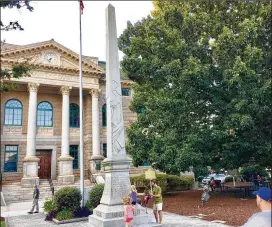  ?? BILL BANKS FOR THE AJC ?? DeKalb Commission­er Mereda Davis Johnson has introduced a resolution condemning this monument in Decatur for glorifying the Confederac­y.