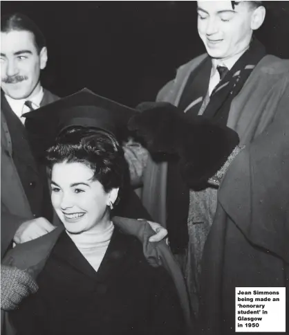  ??  ?? Jean Simmons being made an ‘honorary student’ in Glasgow in 1950