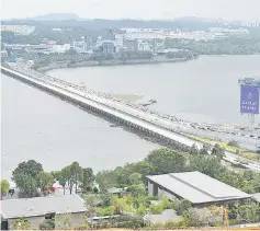  ?? — Bernama photo ?? Malaysia and Singapore are expected to sign a bilateral agreement for the Johor BahruWoodl­ands Rapid Transit System Link project this December.