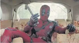  ?? ?? Irreverent­e. Wade Wilson vuelve en una tercera aventura cómica.