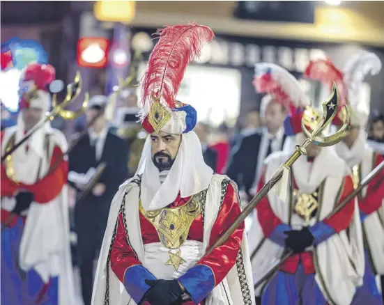  ?? Foto: David Revenga ?? Es geht weiter mit den Moros y Cristianos: El Campello ist in den letzten Zügen, Calp in den Startlöche­rn.