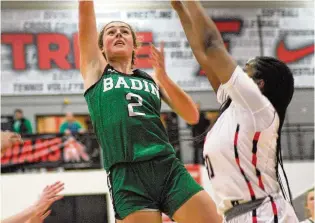  ?? CHRIS VOGT / CONTRIBUTE­D ?? Badin’s Braelyn Even puts up a shot over Fairfield’s Myka Richardson on Friday night in the Butler County Backyard Bash at Fairfield Arena.