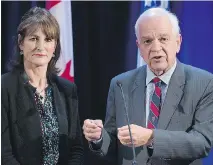  ?? GRAHAM HUGHES/THE CANADIAN PRESS ?? Immigratio­n Minister John McCallum and provincial counterpar­t Kathleen Weil say Quebec is ready for refugees.