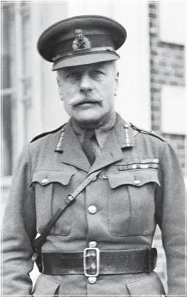  ??  ?? TIL HØYRE:General sir Douglas Haig – sjefen for de britiske styrkene i Frankrike.