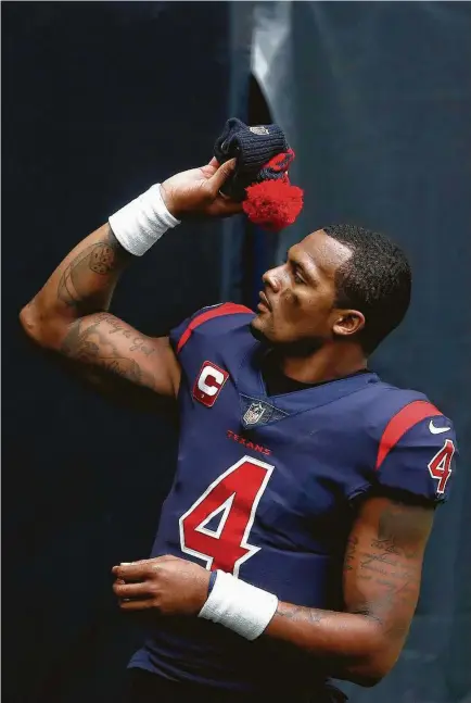  ?? Karen Warren / Staff photograph­er ?? If the Texans trade quarterbac­k Deshaun Watson, who hasn’t asked for one yet, they would need to get a historical return.