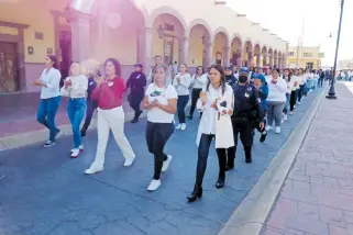  ?? ?? Conmemorar­on el Día de la Eliminació­n de la Violencia contra las Mujeres.