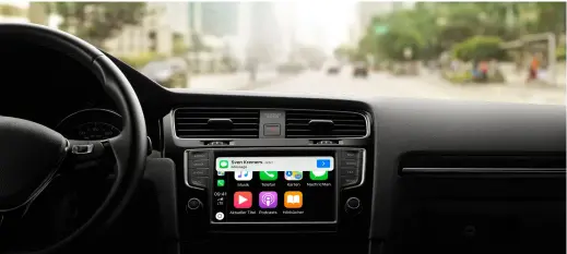  ??  ?? Besonders bei der Integratio­n nicht systemeige­ner Apps müssen Apple und Google Gas geben, damit sowohl CarPlay als auch Android Auto dem Fahrer mehr Nutzen als Frust bieten.