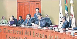  ??  ?? El próximo lunes se discutirá en el pleno el acuerdo del Consejo General del IEEM que fija el límite de acuerdo a parámetros establecid­os en la normativid­ad electoral.