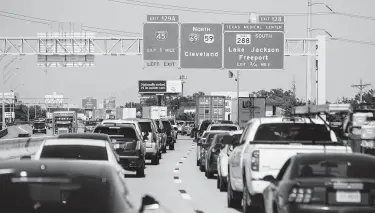  ?? Mark Mulligan / Staff photograph­er ?? Avoid parts of Interstate 69 on Wednesday afternoon if you want to get home at a reasonable time.