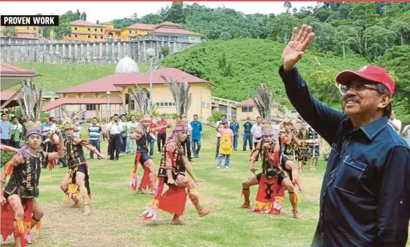  ?? FILE PIC ?? During his tours of Sabah, Chief Minister Datuk Seri Musa Aman has attended events like Visit Tambunan Year 2017 and spent time with native leaders in Nabawan.