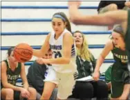  ?? VINNY TENNIS - DAILY LOCAL NEWS ?? Great Valley’s Steph Aker drives to the basket during the first quarter.