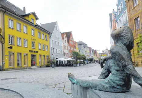  ?? FOTO: GR ?? Trübe Aussichten: Für die Stadt sei die LEA nicht förderlich, sagt Gunter Frick, Fraktionss­precher der Freien Bürger im Sommerinte­rview. Er kritisiert, dass vieles gemacht wurde, was gegen die Innenstadt gelaufen sei.