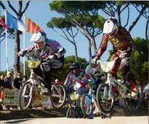  ?? (Photo archives Var-matin) ?? Près de  pilotes de BMX auraient dû participer aux Trophées azuréen et d’automne à Sainte-Maxime, initialeme­nt prévus aujourd’hui et demain et finalement annulés.