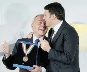  ?? Ansa/LaPresse ?? Prima volta e sorrisi Renzi premia Letta. Sotto Berlusconi al Nazareno il 17 gennaio del 2014