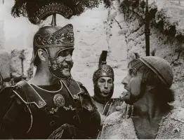  ?? Python Pictures LTD ?? While freezing in the dark, the author says Monty Python’s movie “The Life of Brian” flashed through his mind, with John Cleese, left, and Graham Chapman.