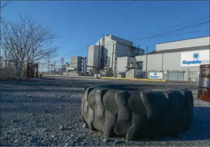  ?? MORNING JOURNAL FILE ?? Republic Steel in Lorain, shown in January 2015.