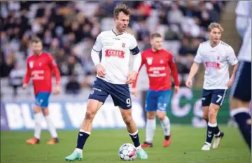  ?? Foto: Bo Amstrup/Boamstrup/Ritzau Scanpix ?? AGF's anfører og topscorer Patrick Mortensen braendte sit første straffespa­rk i sin Superligak­arriere.