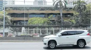  ?? PATIPAT JANTHONG ?? The Australian embassy plot in Sathon Road is up for sale. Going by previous sales, the nearly eight-rai plot could go for 2 million baht per square wah, says a property consultant.