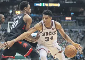  ??  ?? Antetokoun­mpo es el preferido. El polivalent­e jugador griego domina las votaciones