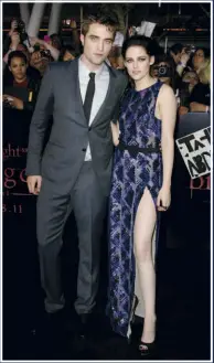  ??  ?? Kristen var tidigare tillsamman­s med ” Twilight”- kollegan Robert Pattinson, 29. Även det förhålland­et fick ett sorgligt slut efter att hon hade varit otrogen med regissören Rupert Sanders.