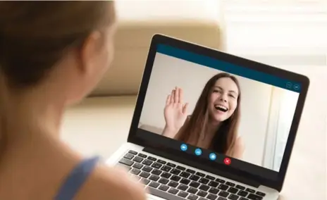  ?? DREAMSTIME ?? Free video calls have been a game-changer for long-distance relationsh­ips, but they are still missing an important element.