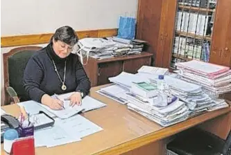  ?? ?? MIRIAM CARPINTINO, jueza de paz de Villarino, es titula del Colegio de Magistrado­s.