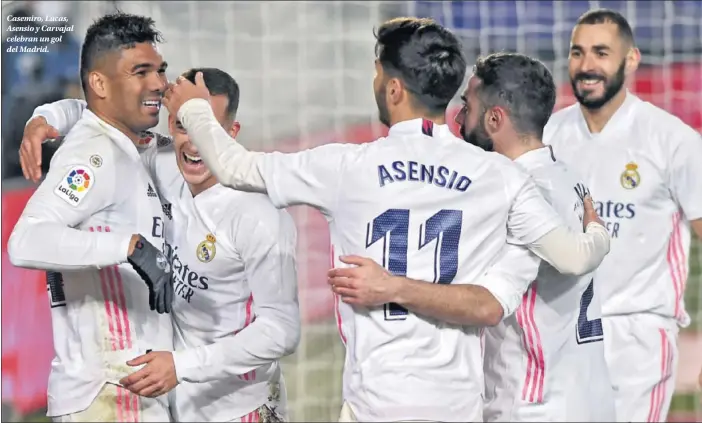  ??  ?? Casemiro, Lucas, Asensio y Carvajal celebran un gol del Madrid.