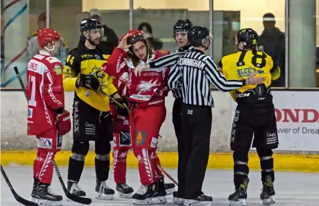  ??  ?? The referees calm Ben Ealey-Newman down as Scott Spearing looks on Pictures: Kevin Slyfield