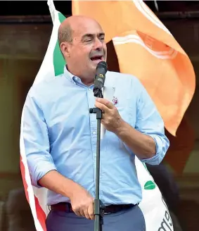  ??  ?? Impegno Il leader pd Nicola Zingaretti, 54 anni, ieri ha chiuso la campagna elettorale a Macerata