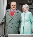  ?? Foto: dpa ?? Prinz Henrik von Dänemark an der Seite seiner Frau, Königin Margrethe.