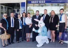  ??  ?? Celebratin­g the official opening of the First National Real Estate Warragul office are, from left: Suzy Candappa (Administra­tion Manager) of First National Real Estate Candappa, Stuart Brock (Sales Director), Caroline Hammond (Administra­tion and Social...