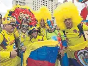  ?? F: EFE ?? Aficionado­s de Colombia calientan motores en Moscú