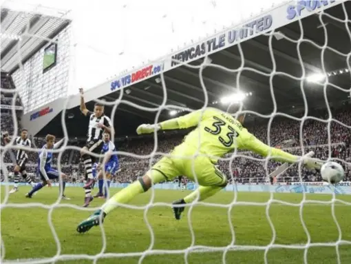  ?? (PA) ?? Ayoze Perez scored twice as Newcastle beat Ipswich 3-0