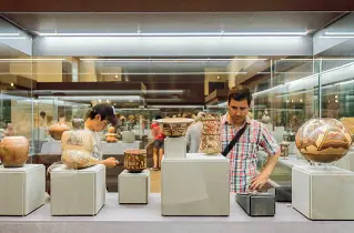  ??  ?? Arte antica Il Museo Archeologi­co di Firenze a Palazzo della Crocetta, in piazza Santissima Annunziata