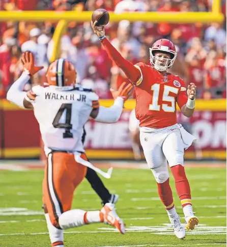  ?? JAY BIGGERSTAF­F/ USA TODAY SPORTS ?? Patrick Mahomes threw three second- half TD passes in rallying the Chiefs.