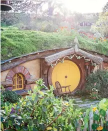  ??  ?? Although a burrow at Bag End is their preferred home, hobbits will also settle for apartment living in central Auckland.