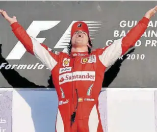  ?? //FERRARI-EFE ?? Sainz se subió por primera vez a un Ferrari el 27 de enero... 11 años después de Alonso
