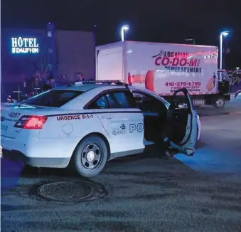  ?? CAPTURE D’ÉCRAN TVA NOUVELLES ?? Les deux suspects ont été appréhendé­s lundi soir sur la rue du Marais à Québec à bord d’un camion cube qui contenait le matériel informatiq­ue dérobé.