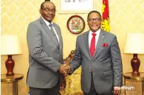  ?? ?? Vice President Kembo Mohadi greets Malawian President Lazarus Chakwera during a courtesy call at Kamuzu Palace in Lilongwe