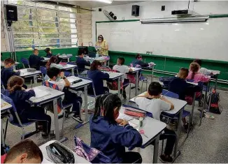  ?? Fábio Pescarini - 7.fev.22/Folhapress ?? Alunos na Escola Municipal Remo Rinaldi Naddeo, em São Paulo