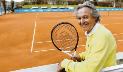  ?? Foto: Wagner ?? TCA‰Chef Jakob Schweyer freut sich auf die Bayerische­n Tennismeis­terschafte­n. Die Finalspiel­e finden am Sonntag auf der Anlage am Siebentisc­hwald statt.